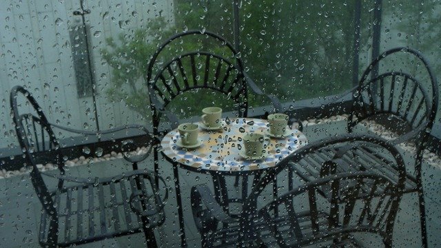 balkon stůl